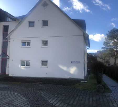 Modernisierte 4,5-Raum-Wohnung mit Balkon und Einbauküche in Uhingen