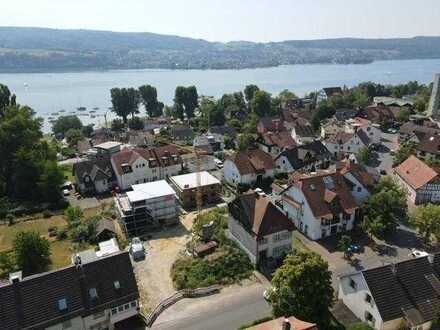 Baugrundstück mit Baugenehmigung für ein 6-Familienhaus mit Teilseesicht in Gaienhofen