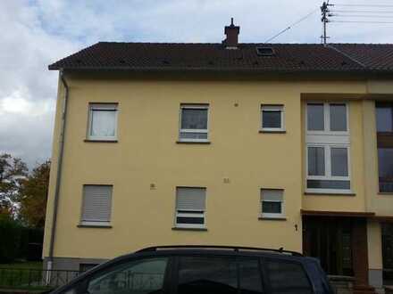 Papas Stolz - 3 Familienhaus mit Doppelgarage als Kapitalanlage oder zur Eigennutzung