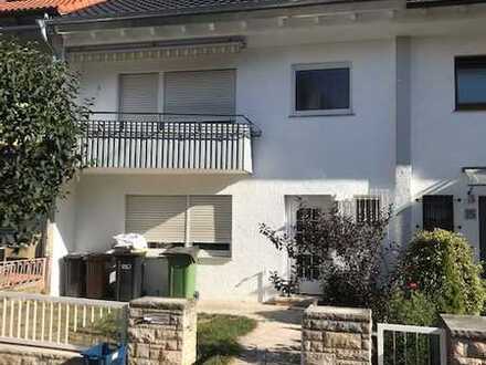 Freundliches 5-Zimmer-Reihenhaus zum Kauf in Freiberg
