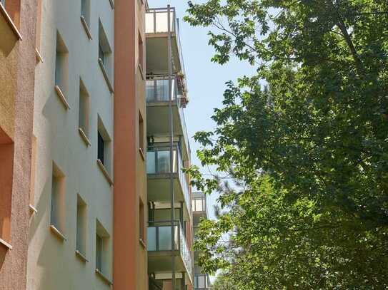 Wohnung mit Balkon in Renovierung