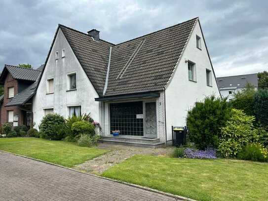 Gepflegtes 1 Familienhaus in HERNE-Schloß Strünkede mit großem Grundstück