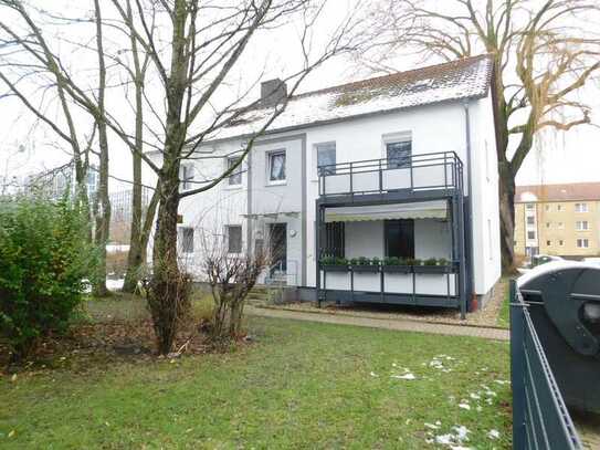 Schöne Wohnung für ein Pärchen oder als Student! Mit etwas Farbe Einzugsbereit, schöner Balkon inklu