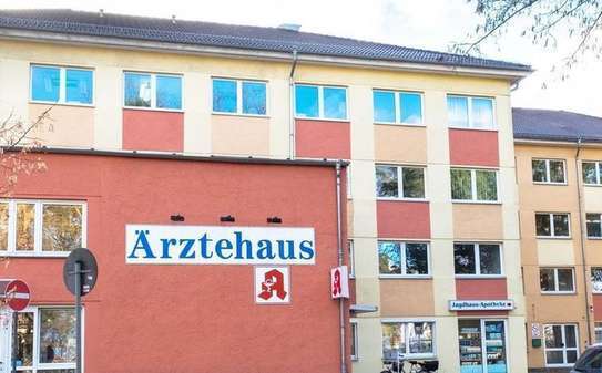 Schöne renovierte 2-Zimmer-Wohnung