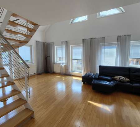 3-Raum-Wohnung mit Balkon, Dachterrasse, Sauna und Einbauküche