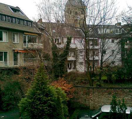 Kleine, helle 2-Zimmer mit Balkon, Nähe Eigelstein