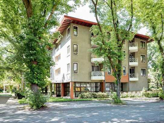 Helle Wohnung zum Wohlfühlen mit toller Gemeinschaft!- Ideal für alleinstehende Senioren!