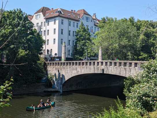 Maybachufer direkt am Landwehrkanal! Wunderschöne Berliner Altbauwohnung mit Fahrstuhl!