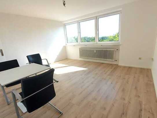 1 Zimmer Apartment mit Aufzug NEU renoviert