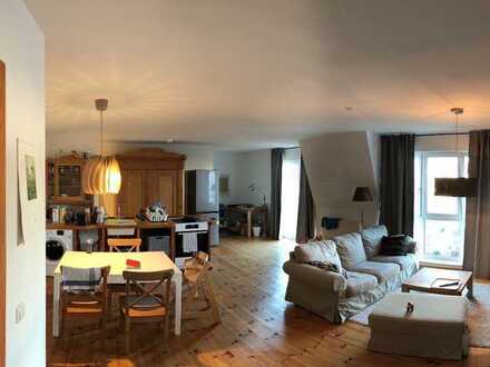 Neuwertige 3-Zimmer-DG-Wohnung mit Balkon in Greifswald Hansestadt