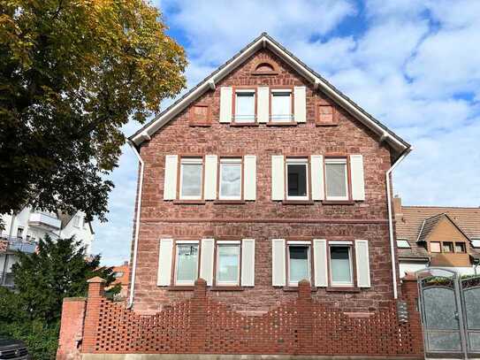 Charmante Dachgeschosswohnung mit historischem Flair und modernem Komfort im Zentrum von Langen