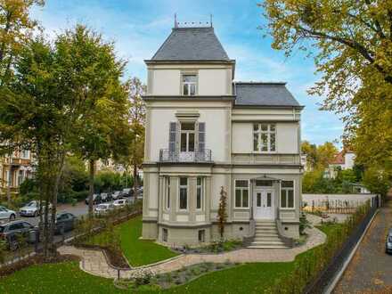 Villenviertel Bad-Godesberg, dieses außergewöhnliche Schmuckstück sucht eine neue Familie!