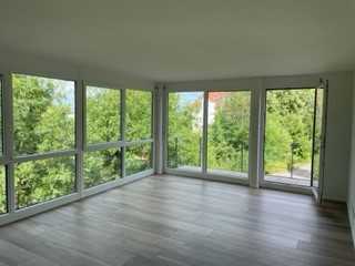 Sonnige und helle 1 Zimmer Wohnung* in Aussichtslage S- West
