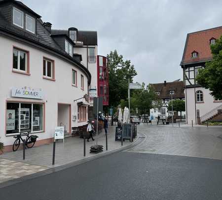 Attraktive, neu renovierte Ladenfläche in der Altstadt von Bad Vilbel