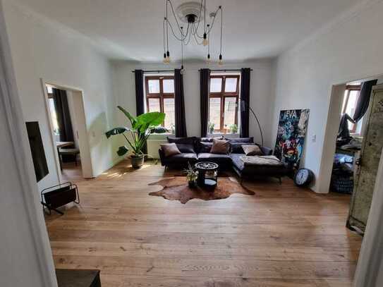 Schöne 5-Zimmer Altbauwohnung in der Ludwigsburger Innenstadt