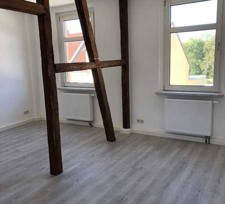 Attraktive und vollständig renovierte 1-Raum-Wohnung mit Balkon in Markranstädt