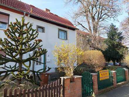 Reihenendhaus mit Garage im Süden von Halle/S.