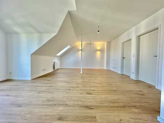 Renovierte 3-Zimmer-Wohnung inkl. TG-Stellplatz, Balkon, Klimaanlage uvm. ideal für Paare & Singles!