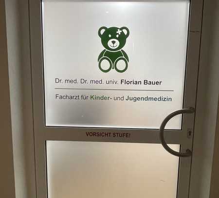 Praxisraum in einer Kinderarztpraxis zu vermieten