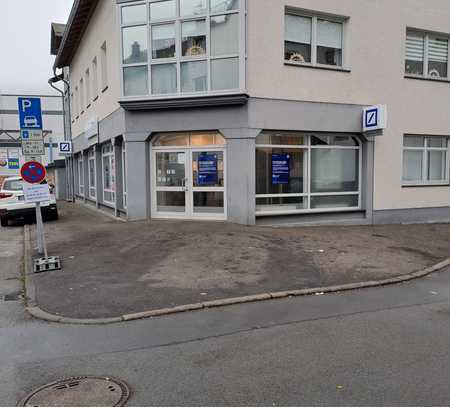 Büro, Praxis, Ladengeschäft im EG, ab 01.02.2025 zu vermieten