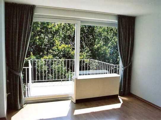 Gepflegtes 1 Raum-Apartment mit Balkon in Essen-Rüttenscheid