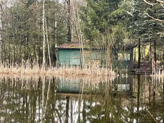 TOP-Gelegenheit ! Großes Grundstück mit Fischerhütte und 2 Fischweiher !