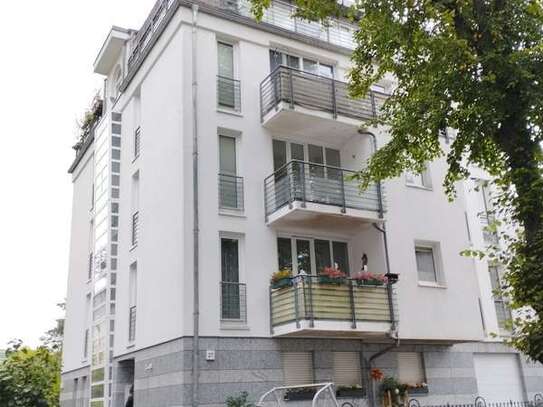 Stilvolle, gepflegte 2-Zimmer-Wohnung mit Balkon und Einbauküche in Berlin Rosenthal (Pankow)