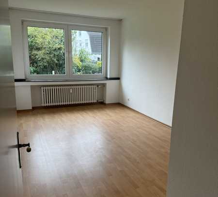 Großzügige 2-Zimmer-Wohnung mit Balkon in Ratingen