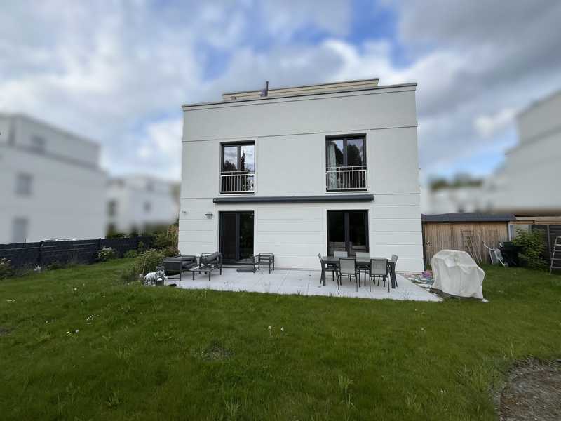 Einfamilienhaus in Berlin-Kladow - Direkt am Golfplatz mit Traumblick ins Grüne & nah zum Badesee