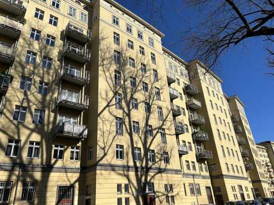 Wohnen am Strausberger Platz! Charmante 3-Zimmer-Wohnung mit Balkon! Ziehen Sie noch heute ein!