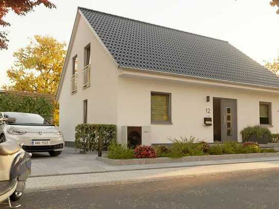 Ihre neue DG Wohnung in wunderschönen Lage von Oberhausen mit 400m2 Grundstück