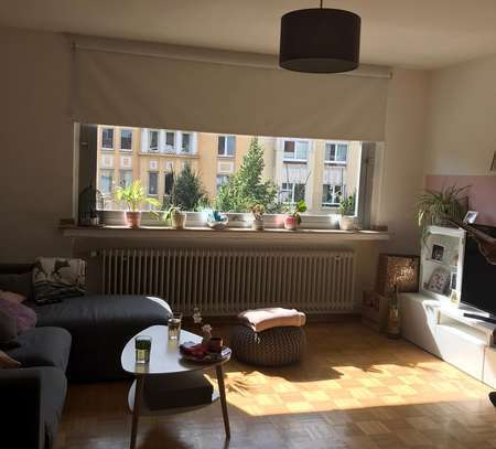 Ansprechende 3-Zimmer-Wohnung mit Einbauküche und Balkon in Hohe Straße, Dortmund