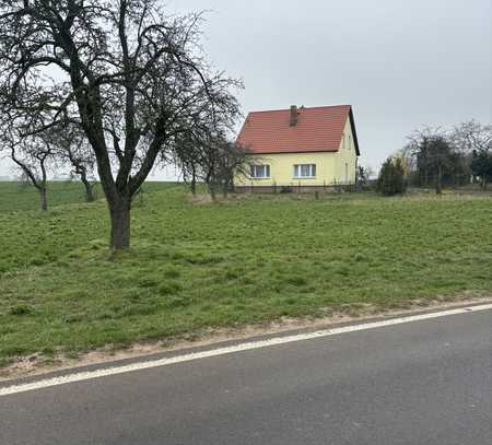 Günstiges und großes Haus mit fünf Zimmern in Hohenselchow-Groß Pinnow, Hohenselchow-Groß Pinnow