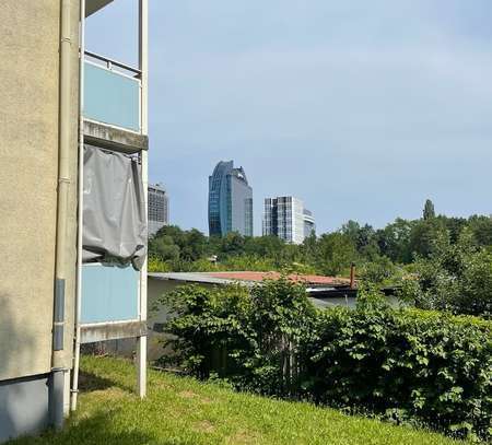 Erstbezug nach Sanierung: 3-Zimmer-Hochparterre-Wohnung mit geh. Innenausstattung