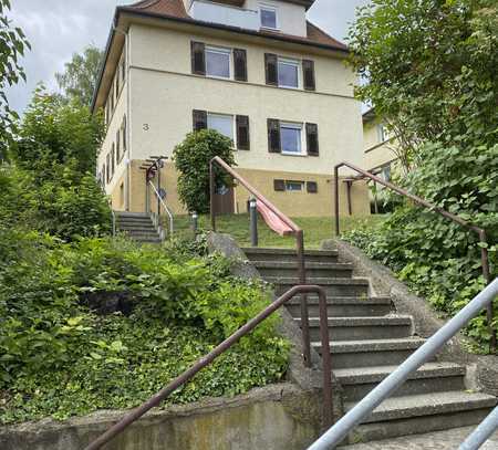 gemütliche 3-Zimmer-Dachgeschosswohnung mit Balkon in Heidenheim