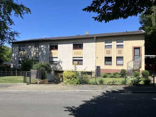 Helle und ruhige 3-Zimmer-Wohnung mit Terrasse und eigenem Garten