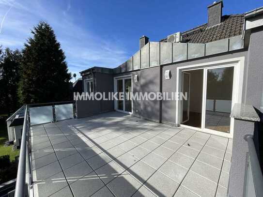 **Luxus-4,5-Zimmer DG-Wohnung mit Terrasse / Hohe Tanne**