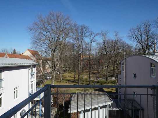 Gemütliche 3-Raum-Balkon-Wohnung mit Blick auf den Schlobig-Park