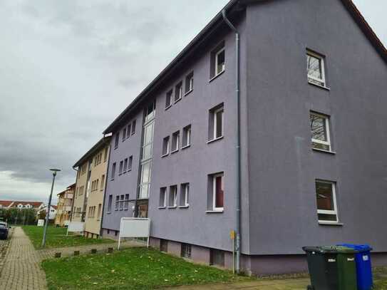 Ihre Gelegenheit**renovierte 3 Zimmer **in schöner, ruhiger Wohnlage mit EBK!!!