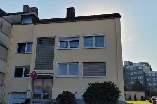 Attraktive 3,5-Raum-Wohnung in Hagen (Hochschulviertel)-58093
Gute Verkehrsanbindung.