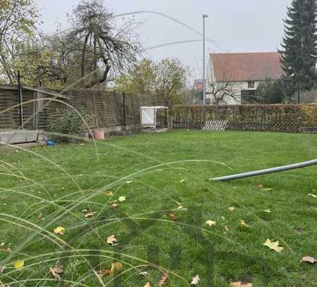 kleines Baugrundstück für große Träume mit schönen Garten in Thalmässing Eysölden