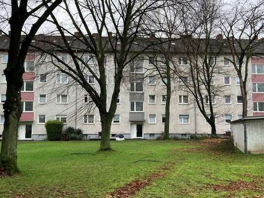 47301/22 Helle 2-Zimmer-Wohnung mit Balkon in Monheim