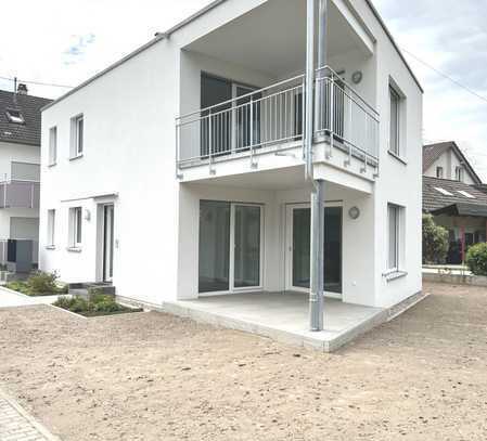 7013 - Neubau: 2-Zimmerwohnung in Mini-Haus mit Balkon in Hinterhoflage - Bad Rotenfels!