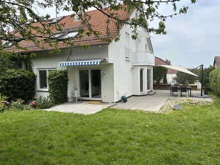 Schönes Haus am Waldburg Böblingen, möbliert möglich