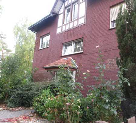 Wohnen im Grünen mit Fernblick - Geräumige gepflegte 4-Zimmer-Wohnung in Außenbereich