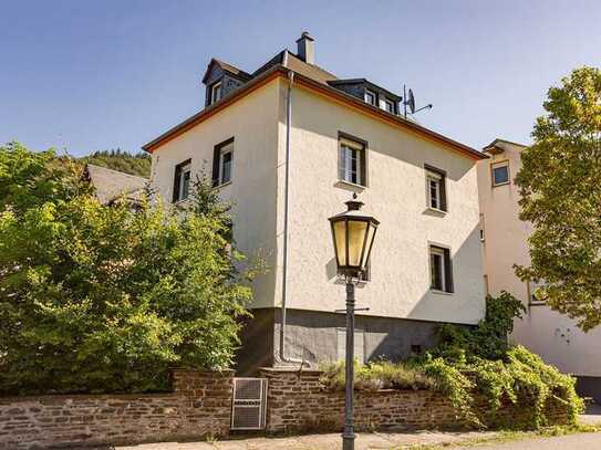 Drei Ferienwohnungen mit Moselblick und Terrasse in bester Lage von Ediger-Eller