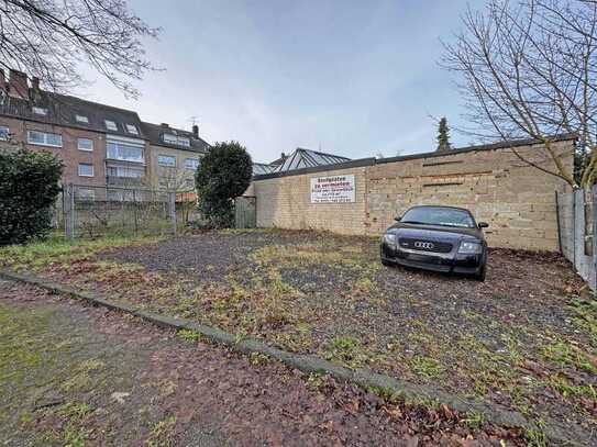 Baugrundstück mit Südausrichtung für 
einen Tiny-Bungalow mit großer Garage in