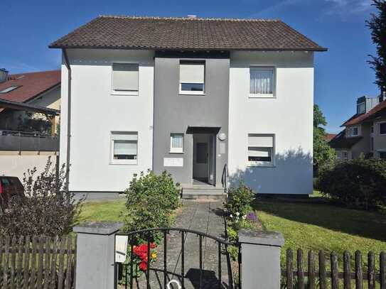 Sonnige 3-Zimmer-Erdgeschosswohnung mit Balkon und Garage