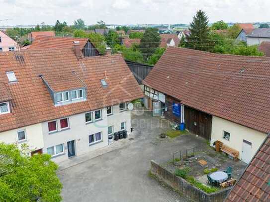 Mehrfamilienhaus mit großer Scheune in zentraler Lage