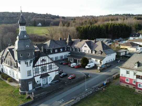 Büro-/Praxisräume im exklusiven und historischen Gebäude - beste Lage von Burbach Würgendorf